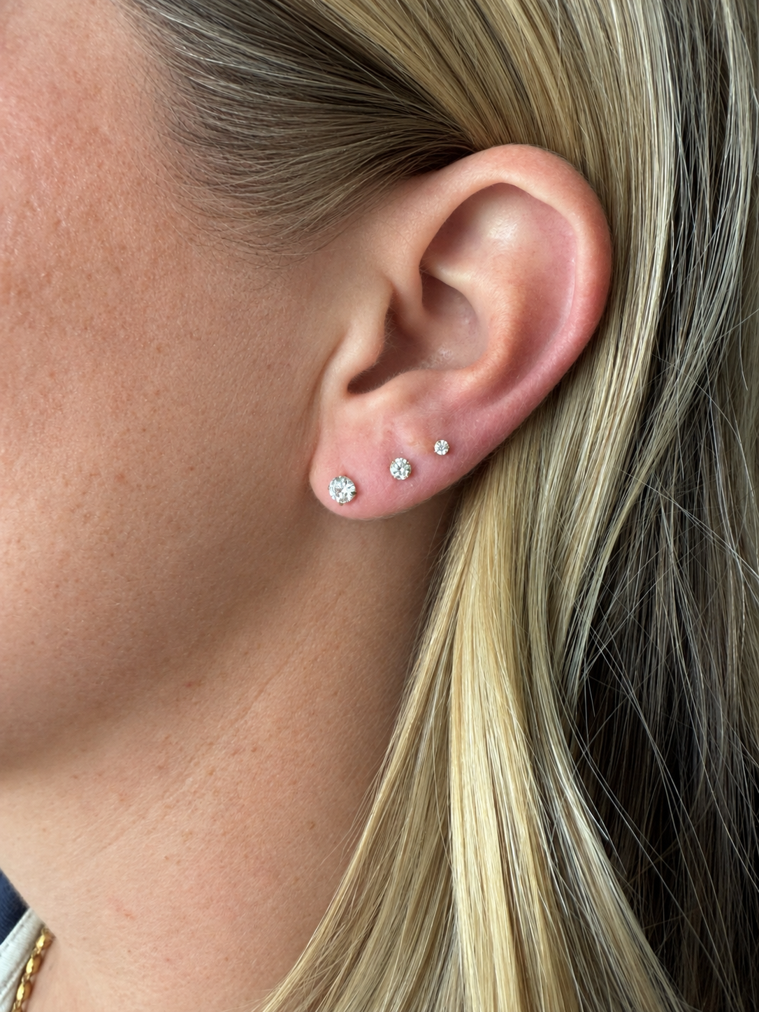 Diamond Screw Backs