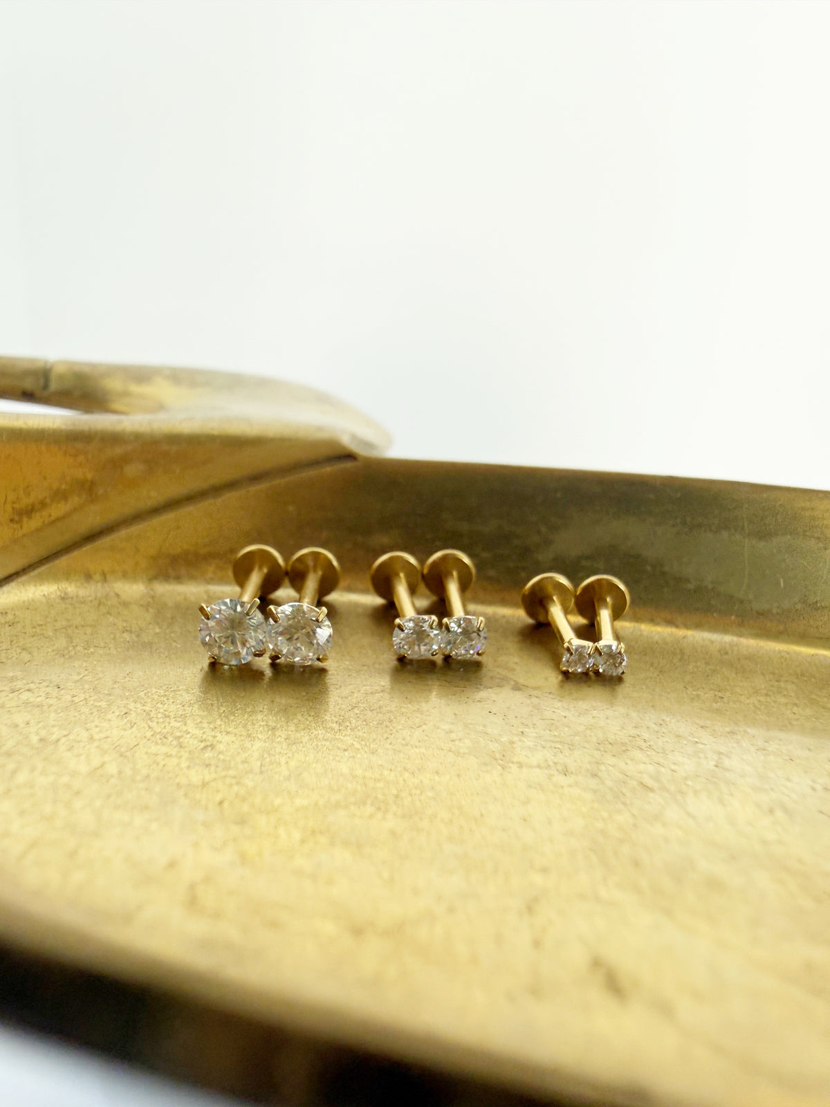 Diamond Screw Backs